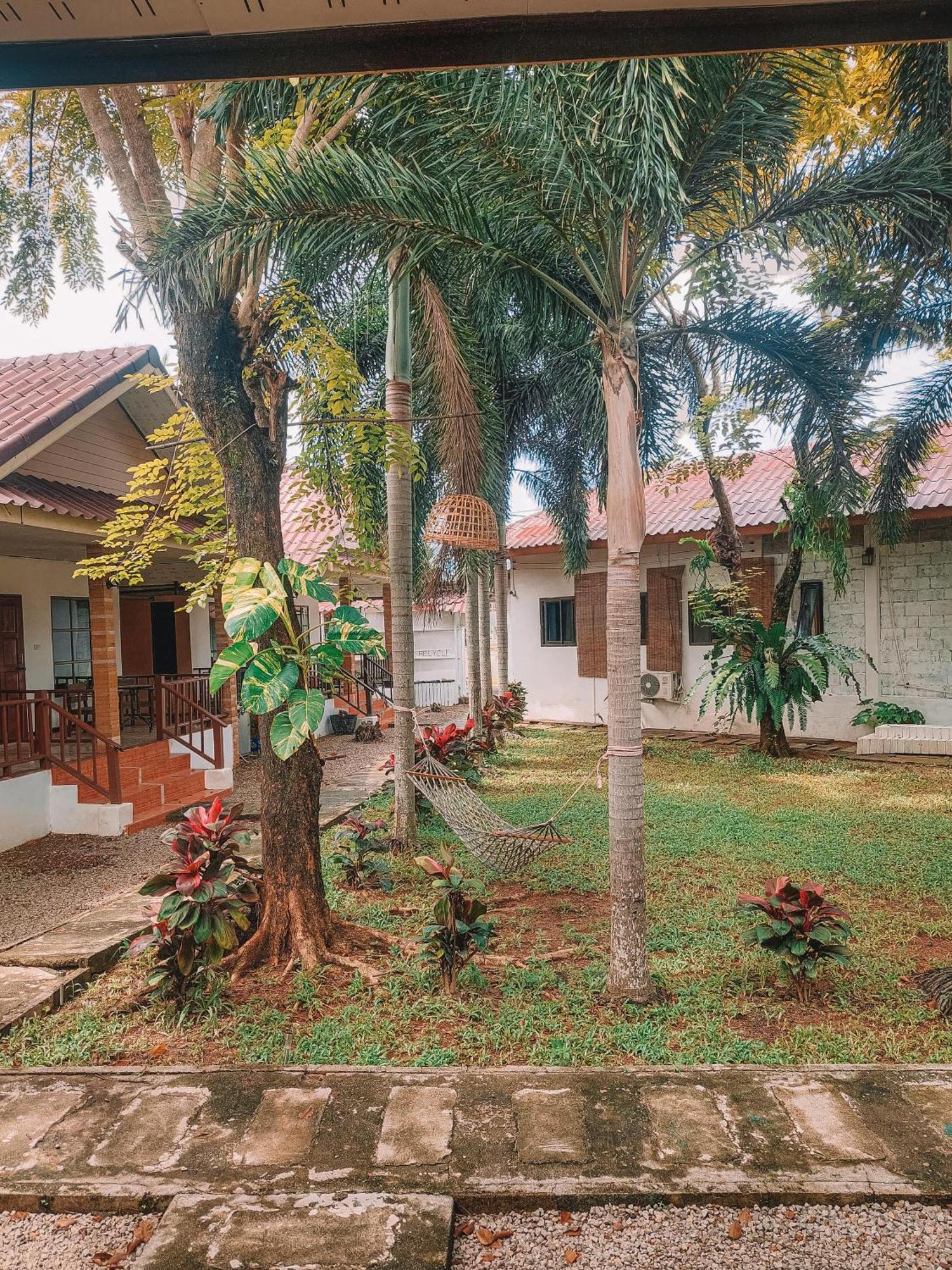 Naraya Resort Koh Lanta Exterior photo