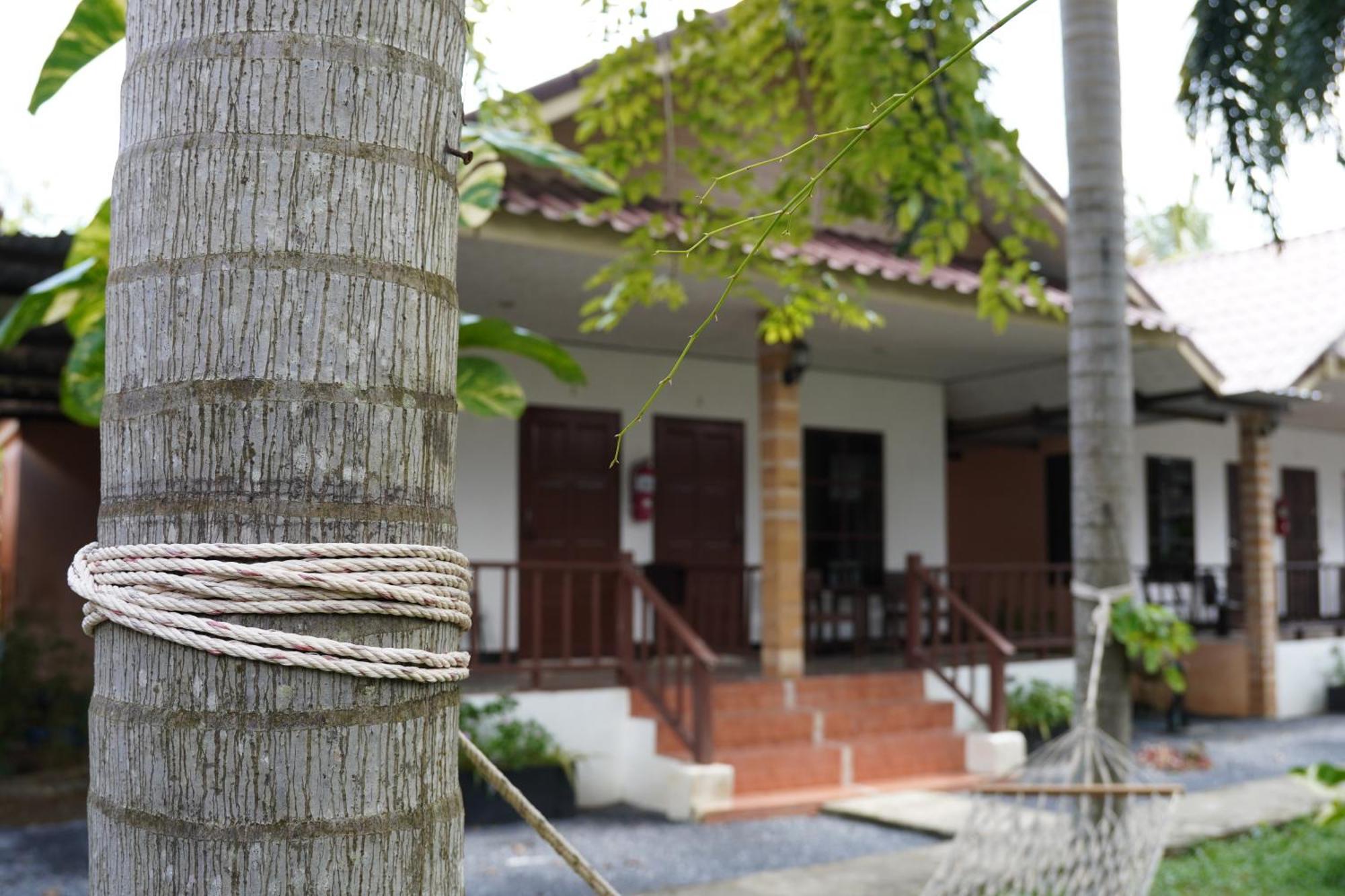 Naraya Resort Koh Lanta Exterior photo